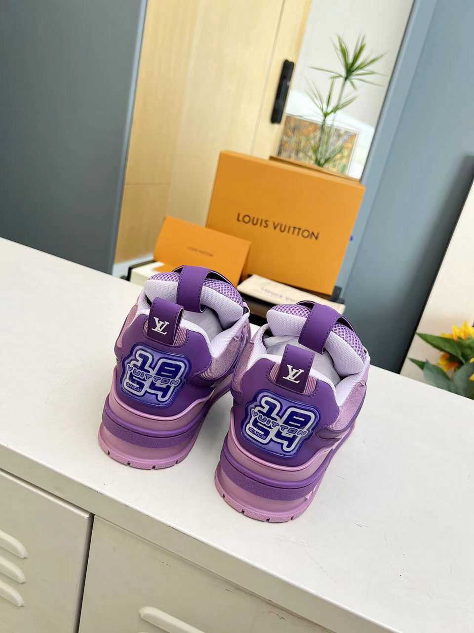 Louis Vuitton Stake Purple